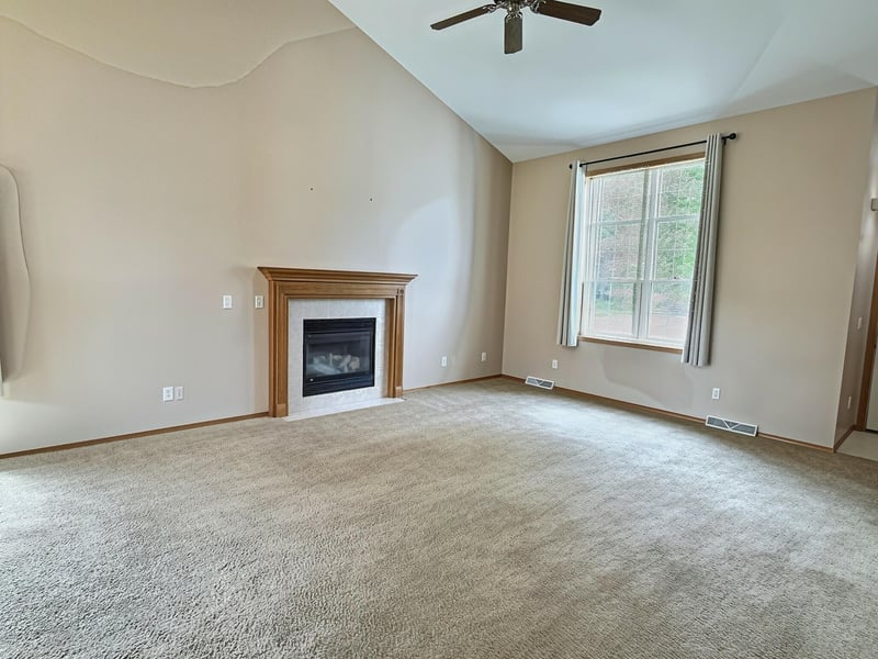 2756 Clover St, Oshkosh, WI 54901