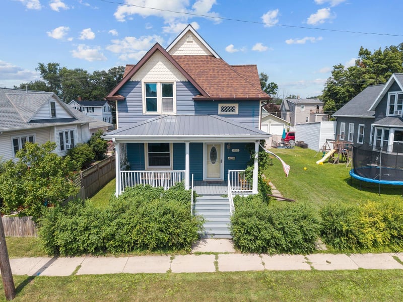 830 Christiana St, Green Bay, WI 54303-1642