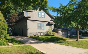 1125 S Jackson St, Green Bay, WI 54301-3237