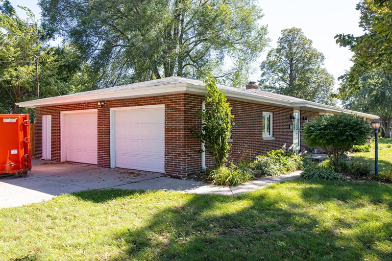 1120 Fort Howard Ave, De Pere, WI 54115