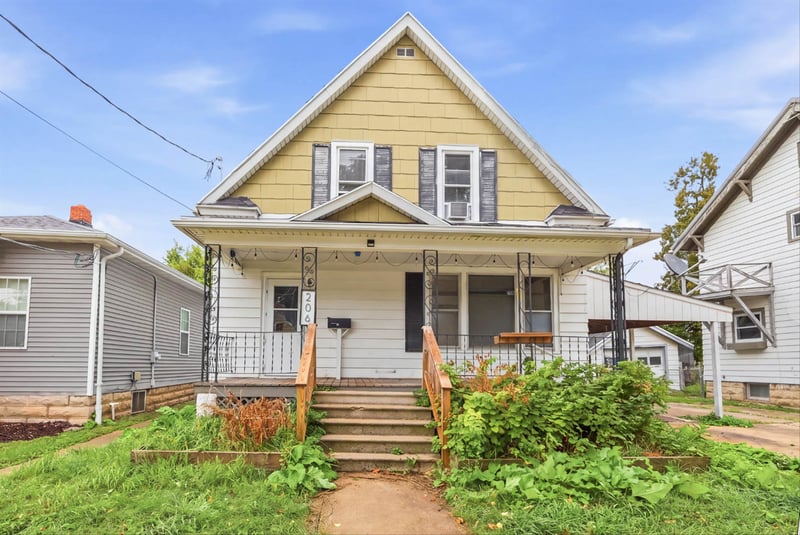 206 W Winnebago St, Appleton, WI 54911-4517