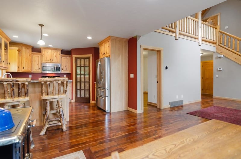 6352 Wayfaring Ln, Oconto, WI 54153