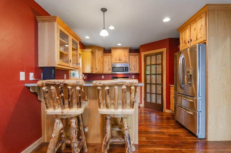 6352 Wayfaring Ln, Oconto, WI 54153