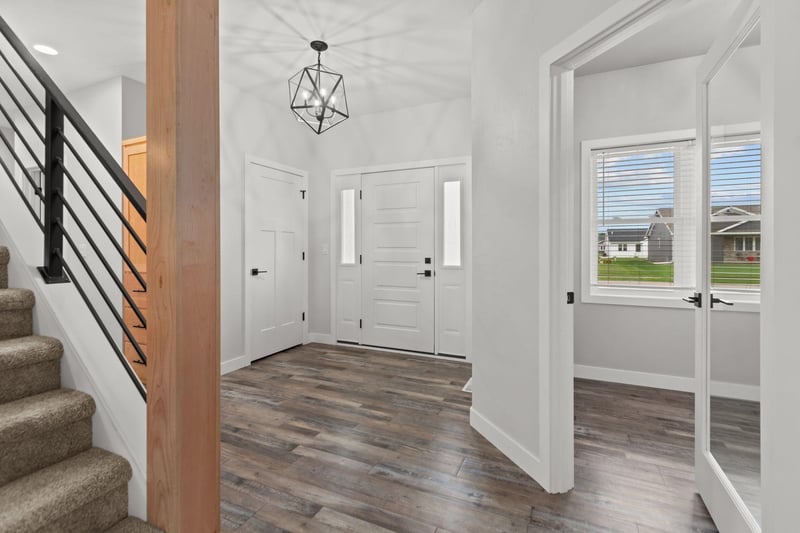 W6018 Ryford St, Menasha, WI 54952