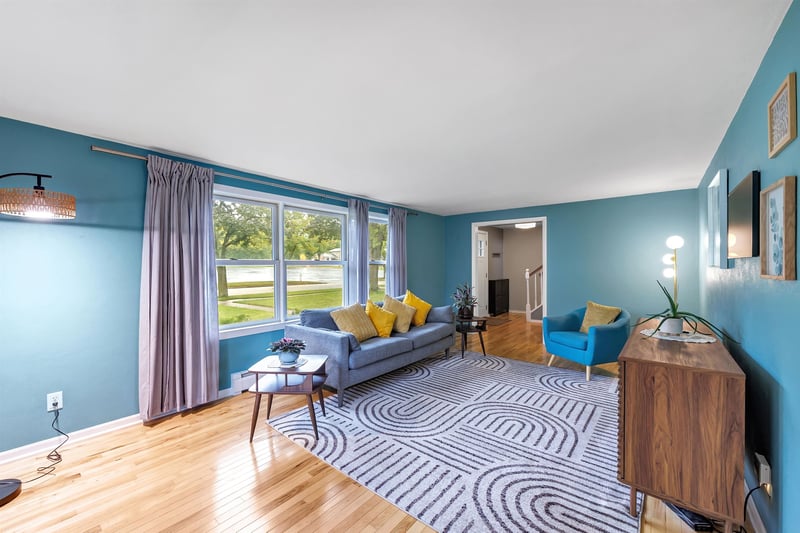 505 Waubaunuqua Trl, De Pere, WI 54115-3555