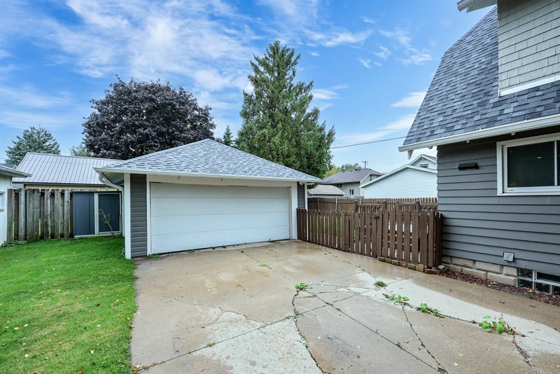 727 N Bennett St, Appleton, WI 54914-3766