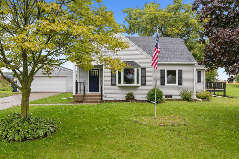 W3022 Tubbs Rd, Seymour, WI 54165