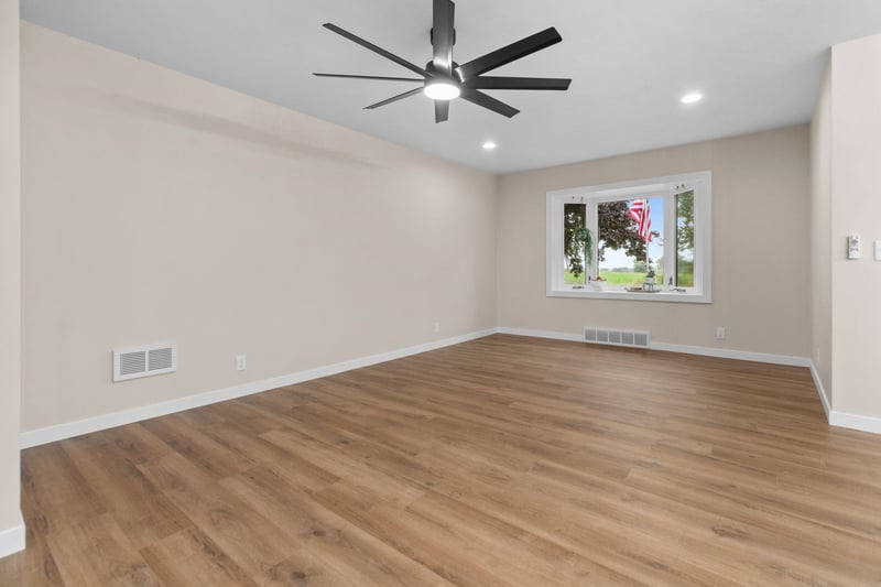 W3022 Tubbs Rd, Seymour, WI 54165