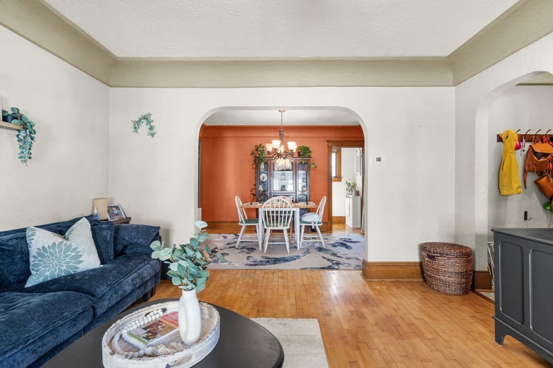 328 Oak St, Menasha, WI 54952