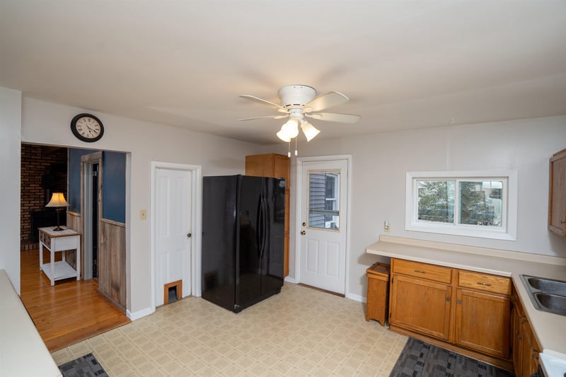 213 S Franklin St, Oconto Falls, WI 54154