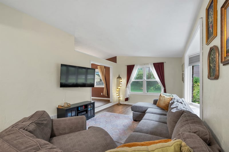 158 Winchester Way, Green Bay, WI 54302