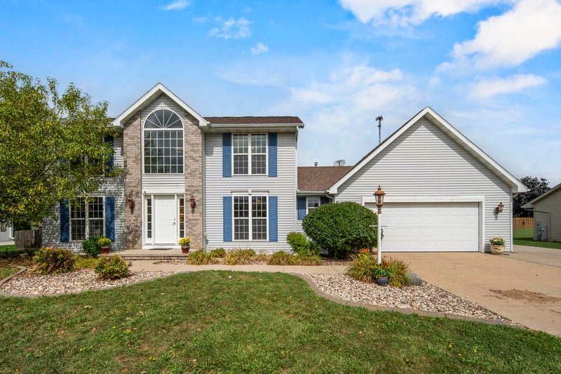 W6832 Basswood Ln, Appleton, WI 54915