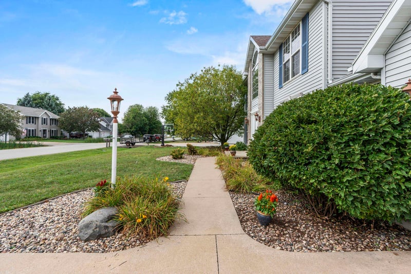 W6832 Basswood Ln, Appleton, WI 54915