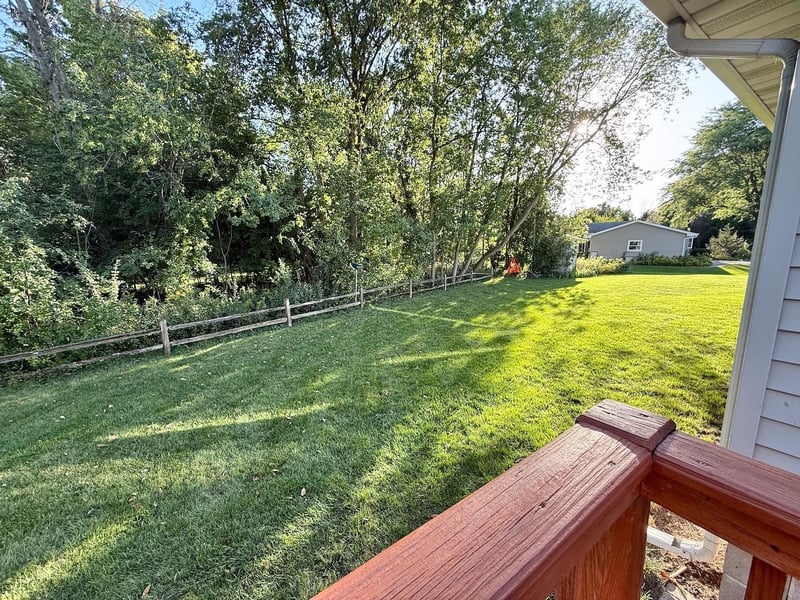 2829 Sheldon Dr, Oshkosh, WI 54942