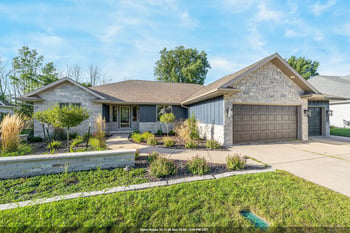 1549 Belle Plane Cir, Green Bay, WI 54313-3211