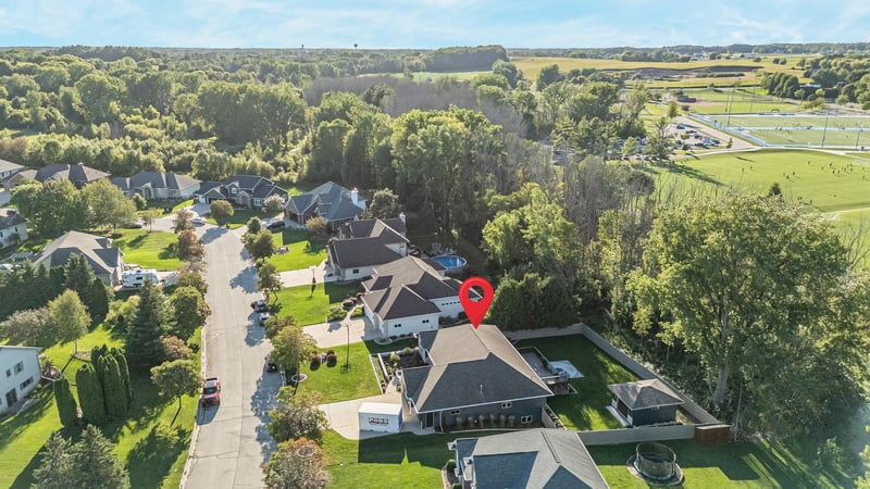 1549 Belle Plane Cir, Green Bay, WI 54313-3211