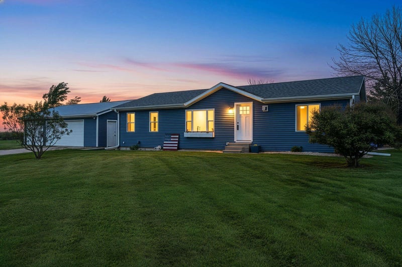 N2542 County Rd F, Pulaski, WI 54162