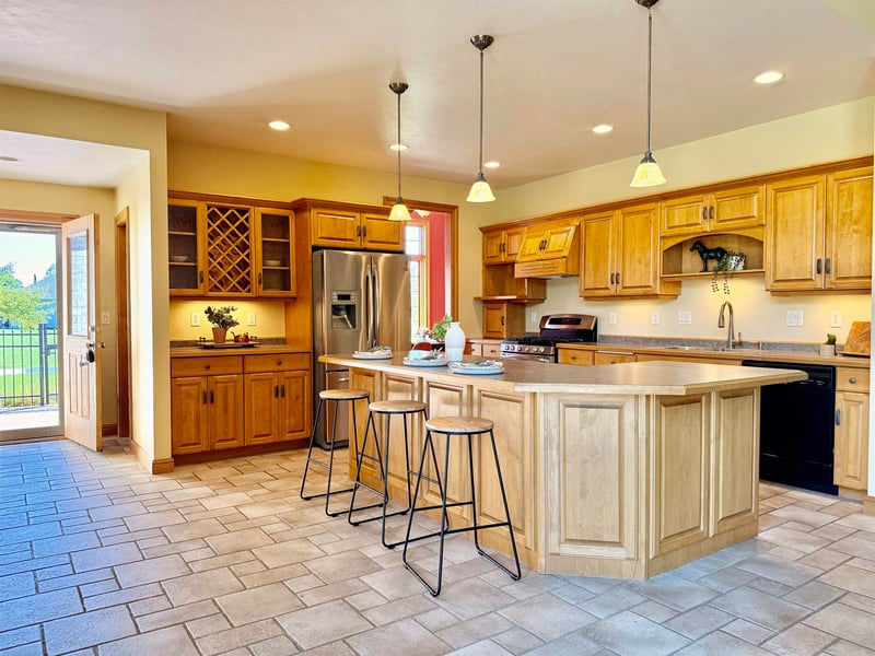 1071 Wrightstown Rd, De Pere, WI 54115