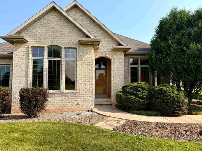 1071 Wrightstown Rd, De Pere, WI 54115