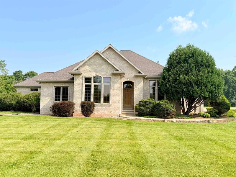 1071 Wrightstown Rd, De Pere, WI 54115