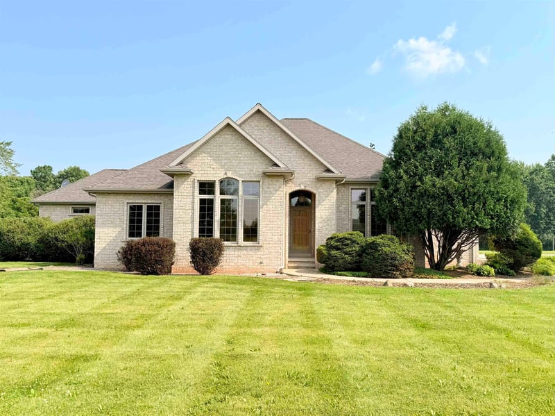 1071 Wrightstown Rd, De Pere, WI 54115