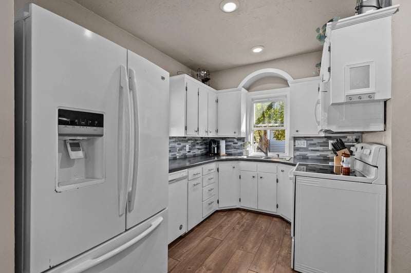 203 S Walnut St, Kimberly, WI 54136
