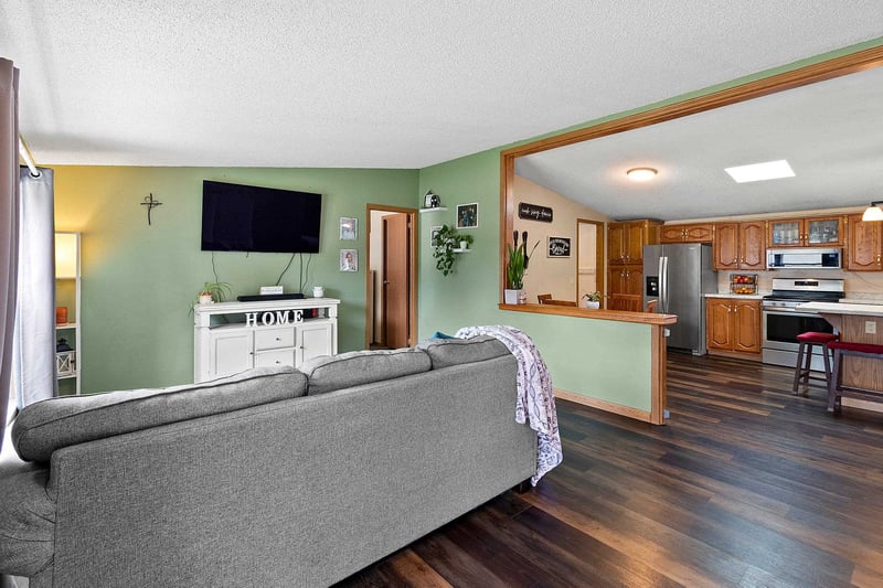 415 W 2nd St, Shawano, WI 54166