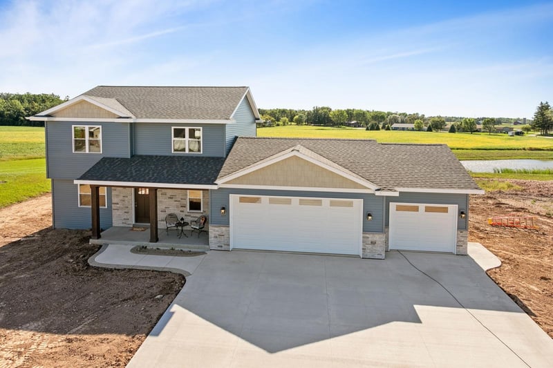 471 Rustic Ridge Dr, Brillion, WI 54110