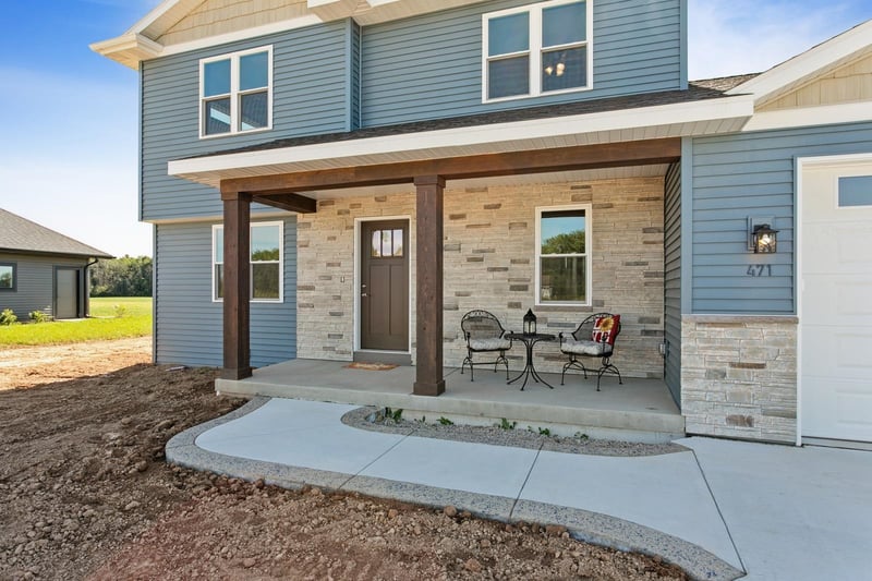 471 Rustic Ridge Dr, Brillion, WI 54110
