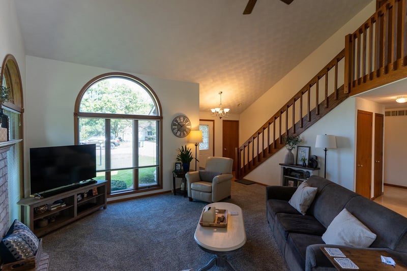 N9674 Golden Way, Appleton, WI 54915