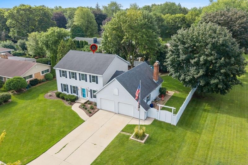 643 Stambaugh Rd, Allouez, WI 54301-2629