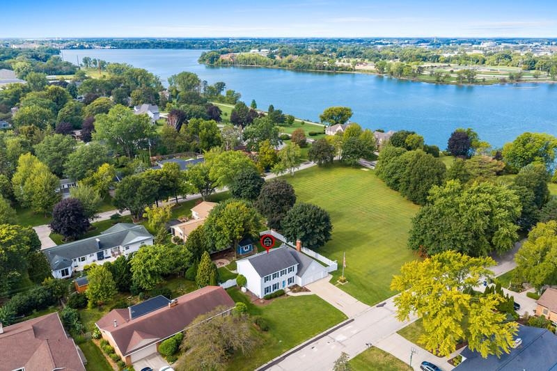 643 Stambaugh Rd, Allouez, WI 54301-2629