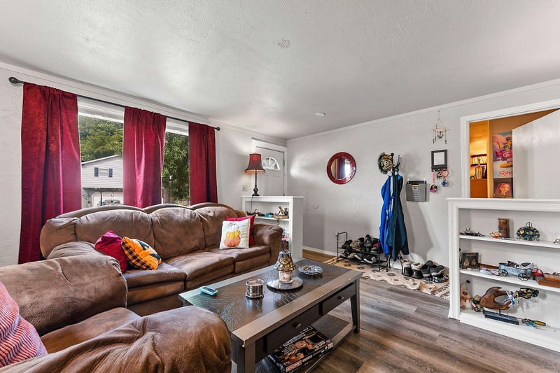 1518 Elm St, Green Bay, WI 54302