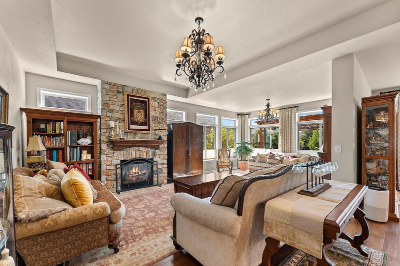 3670 Ponds Edge Ct, De Pere, WI 54115-4406