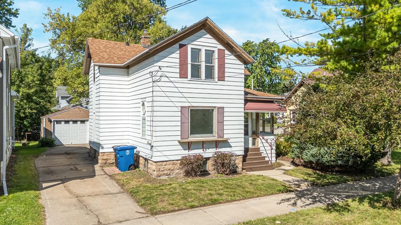 857 Franklin St, Oshkosh, WI 54901