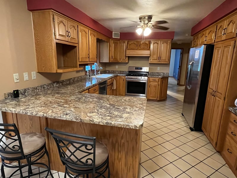 W2226 Hickory Dr, Kaukauna, WI 54130-1502