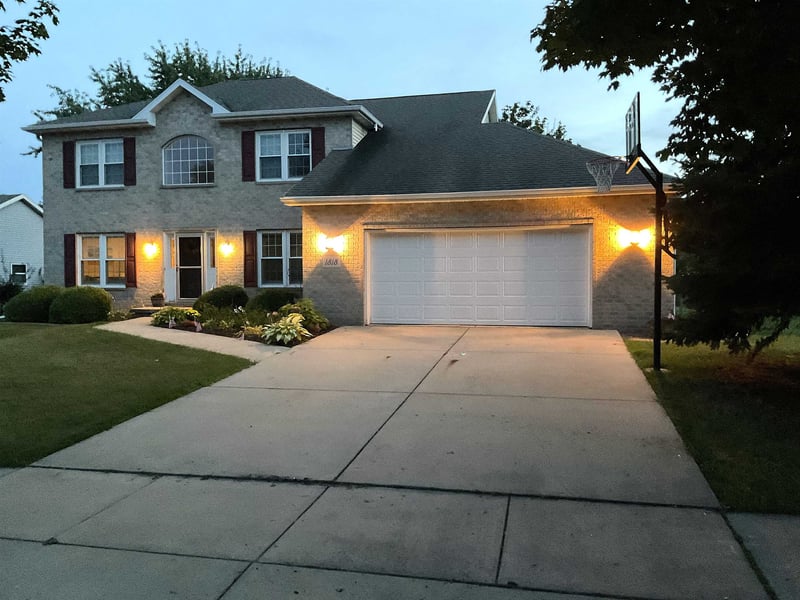 1818 Ledgeview Rd, De Pere, WI 54115-9201