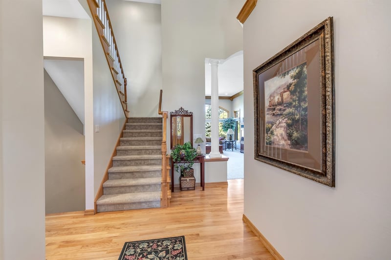 4360 Hilton Head Ct, Hobart, WI 54155-8640