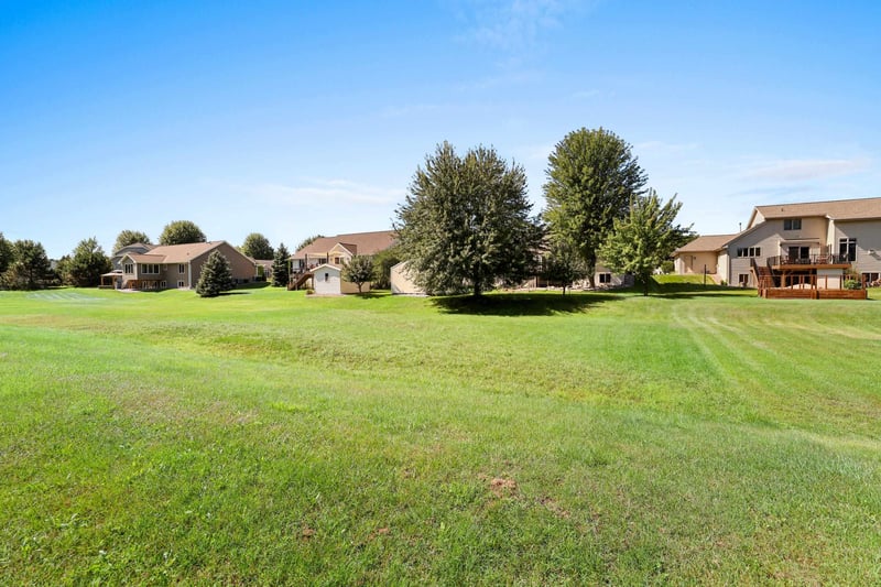 1188 Stillwater Ct, Green Bay, WI 54313