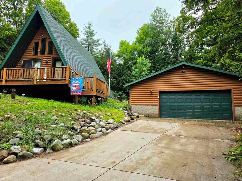 13858 Section 4 Ln, Mountain, WI 54149
