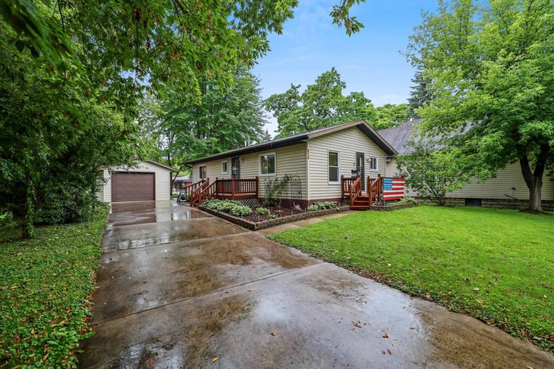 816 Smith St, Green Bay, WI 54302