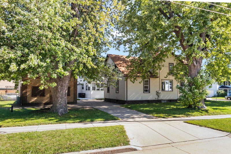 3 Eveline St, Oshkosh, WI 54901