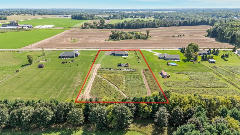 7802 N Brown County Line Rd, Pulaski, WI 54162-9042