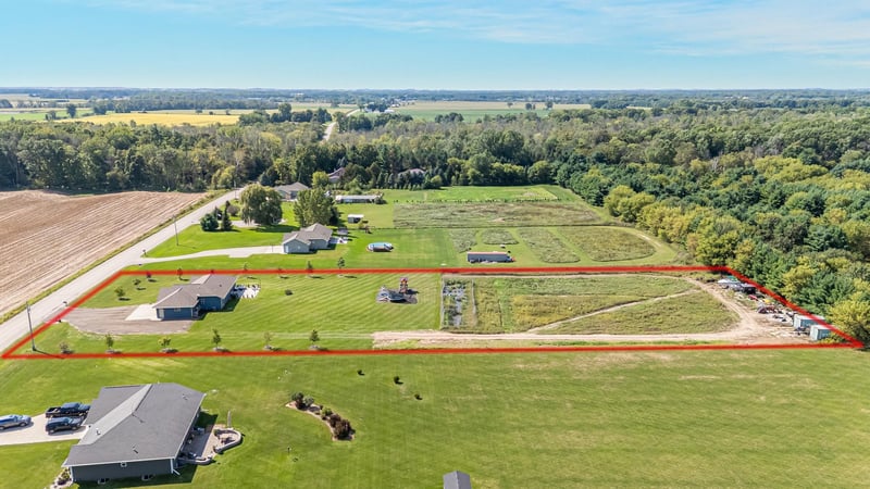 7802 N Brown County Line Rd, Pulaski, WI 54162-9042