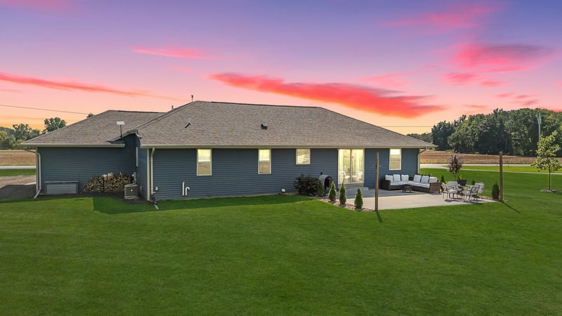 7802 N Brown County Line Rd, Pulaski, WI 54162-9042