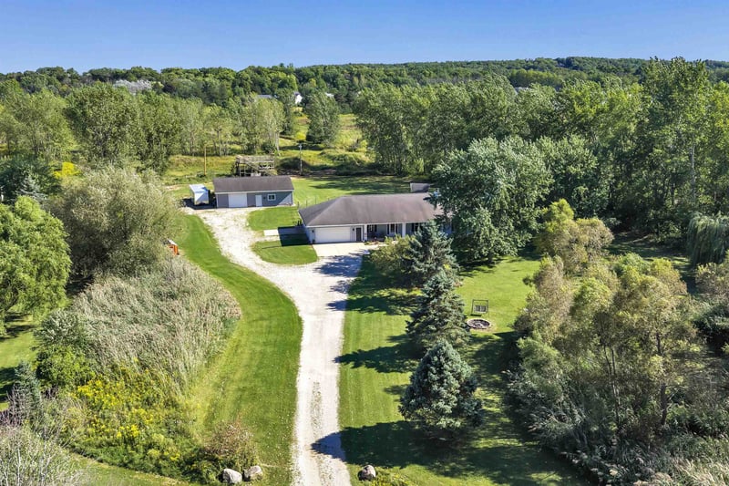 3545 Bower Creek Rd, De Pere, WI 54115