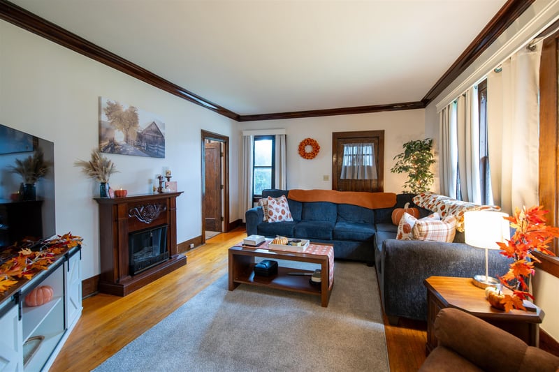 230 E Irving Ave, Oshkosh, WI 54901