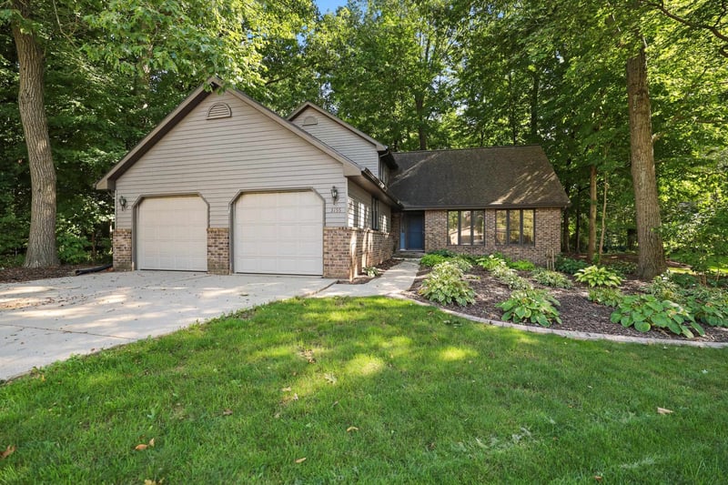 3155 Open Gate Trl, Green Bay, WI 54313-3153