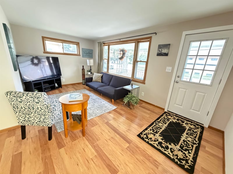 909 N Mason St, Appleton, WI 54914