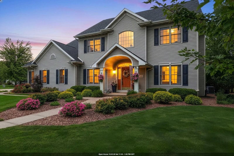 764 Saddlebrook Ct, Neenah, WI 54956-1472